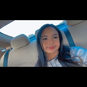 Meet your Posher, Glorymar